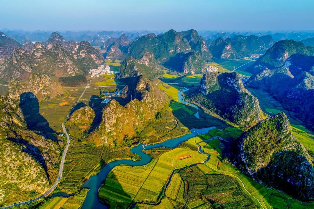 广西，致敬领导与同胞的团结盛会